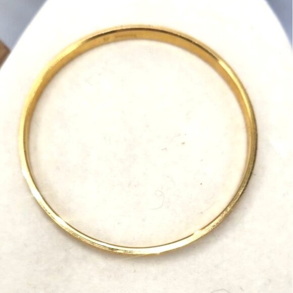 Gold Tone Etched Bangle Bracelet Signed - TRIFARI M - Picture 6 of 6